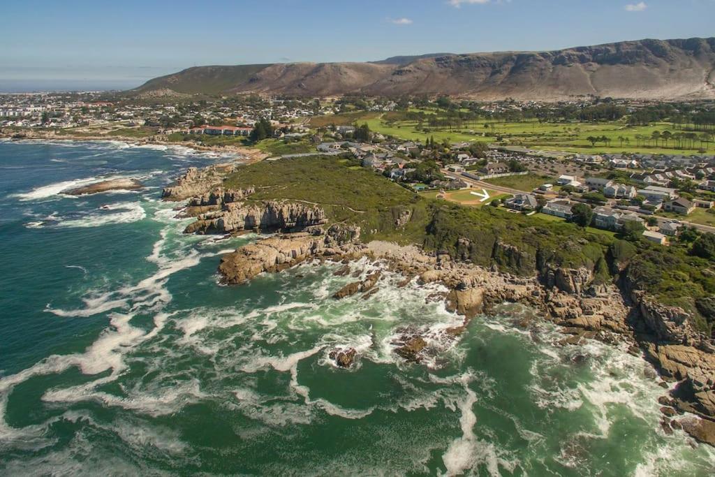 Wild Waters At Kraal Rock On The Cliffs In Hermanus Villa Exterior foto